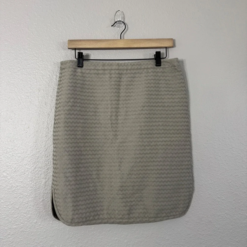 Ann Taylor‎ LOFT Size 8 Taupe Tan Lined Textured Zig Zag Pattern Pencil Skirt